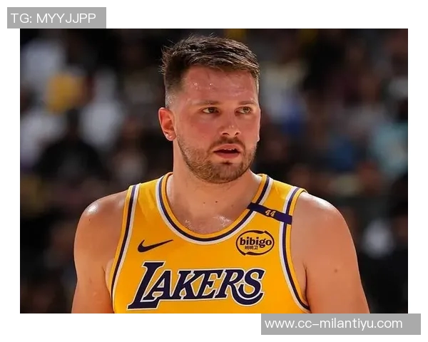 艾顿谈东契奇与里夫斯的球风对比认为前者似保罗后者如布克