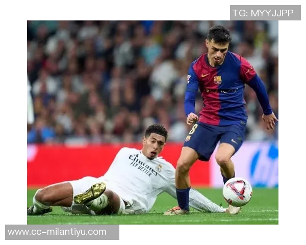 佩德里社交媒体分享与阿尔巴合照表达敬意感慨并肩作战的荣幸