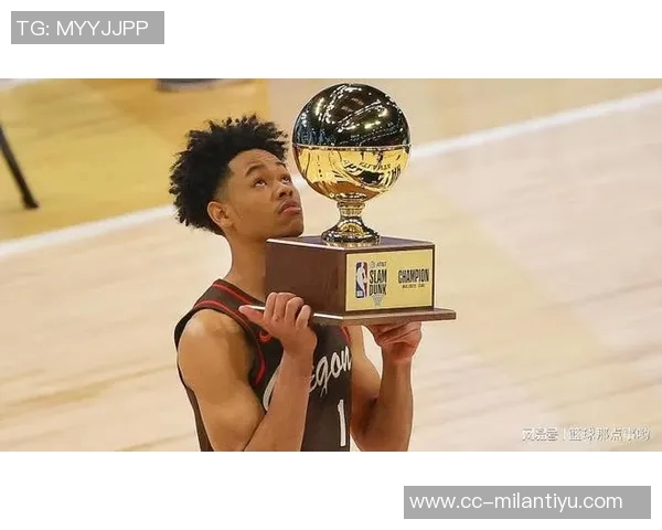 安芬尼西蒙斯回忆与利拉德CJ搭档经历助力普理查德磨合提升