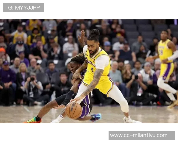 湖人双星状态回暖44分如饮水小里迎生涯巅峰老詹何时归来